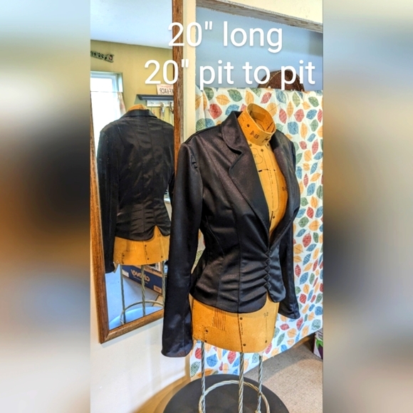 Mark WongNark women's jacket - Picture 3 of 12